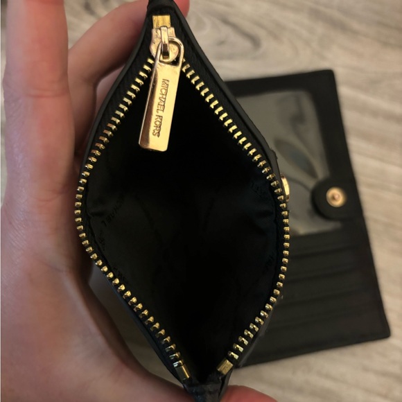 Michael Kors folding card wallet - Picture 4 of 5